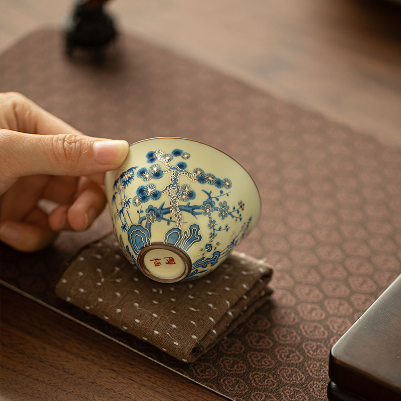Tazza da Tè Dipinta a Mano in  - Office Technician recensione e prezzo